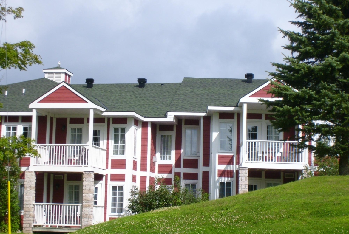 Carriage Hills Resort Exterior