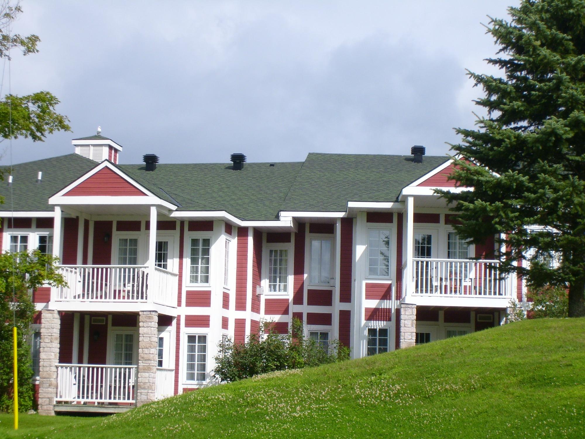 Carriage Hills Resort Exterior