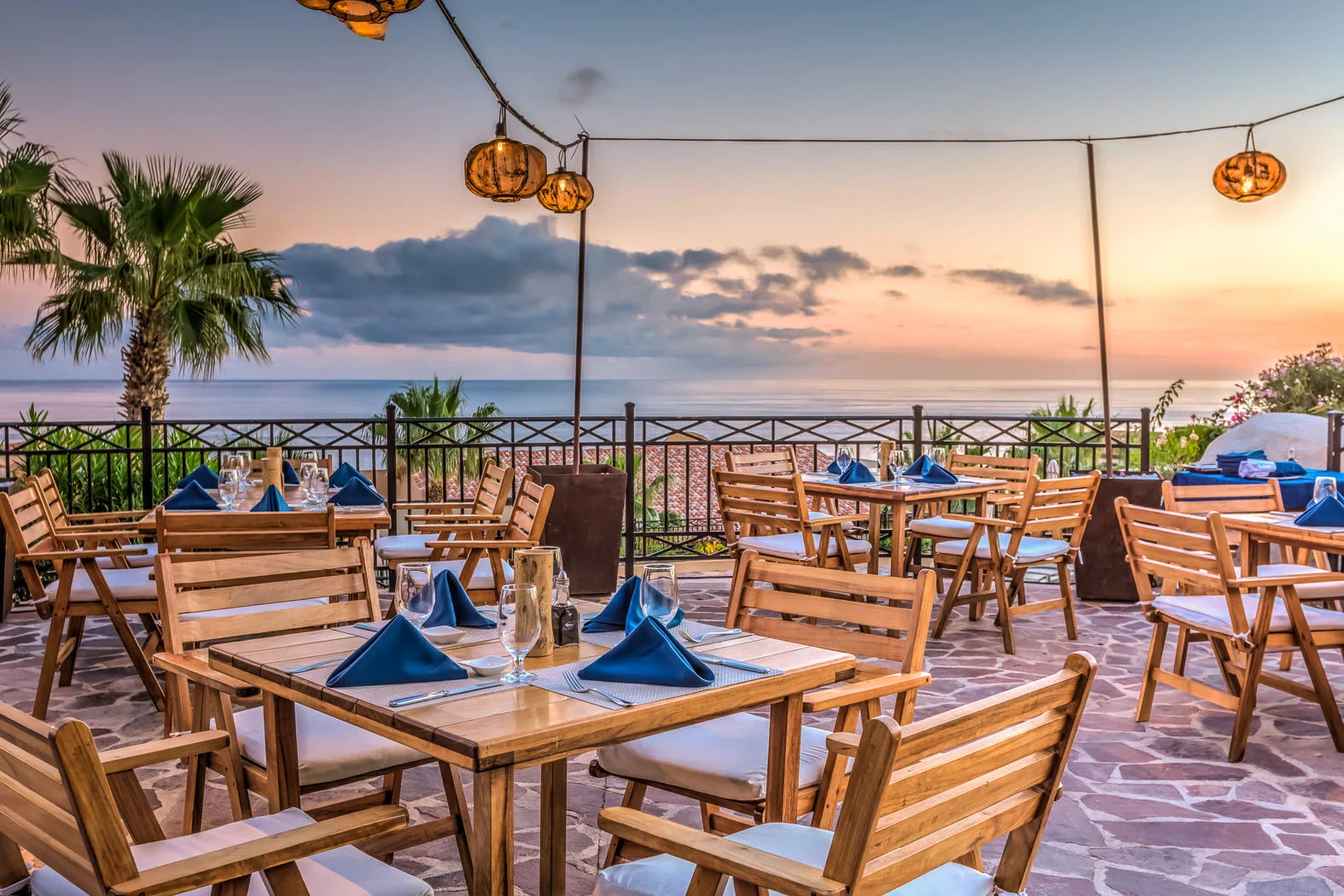 Pueblo Bonito Resort At Sunset Beach Dining