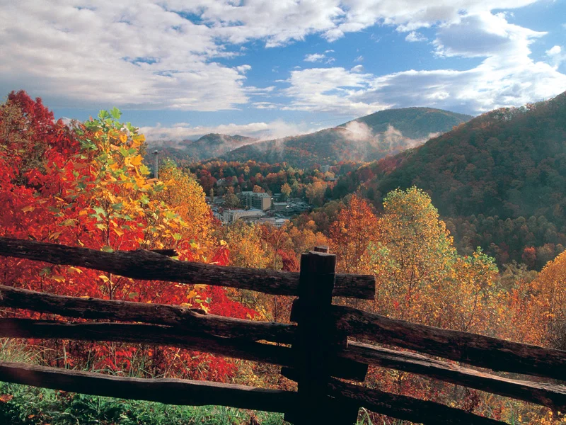 fewer tourists near the smoky mountains for a fall getaway